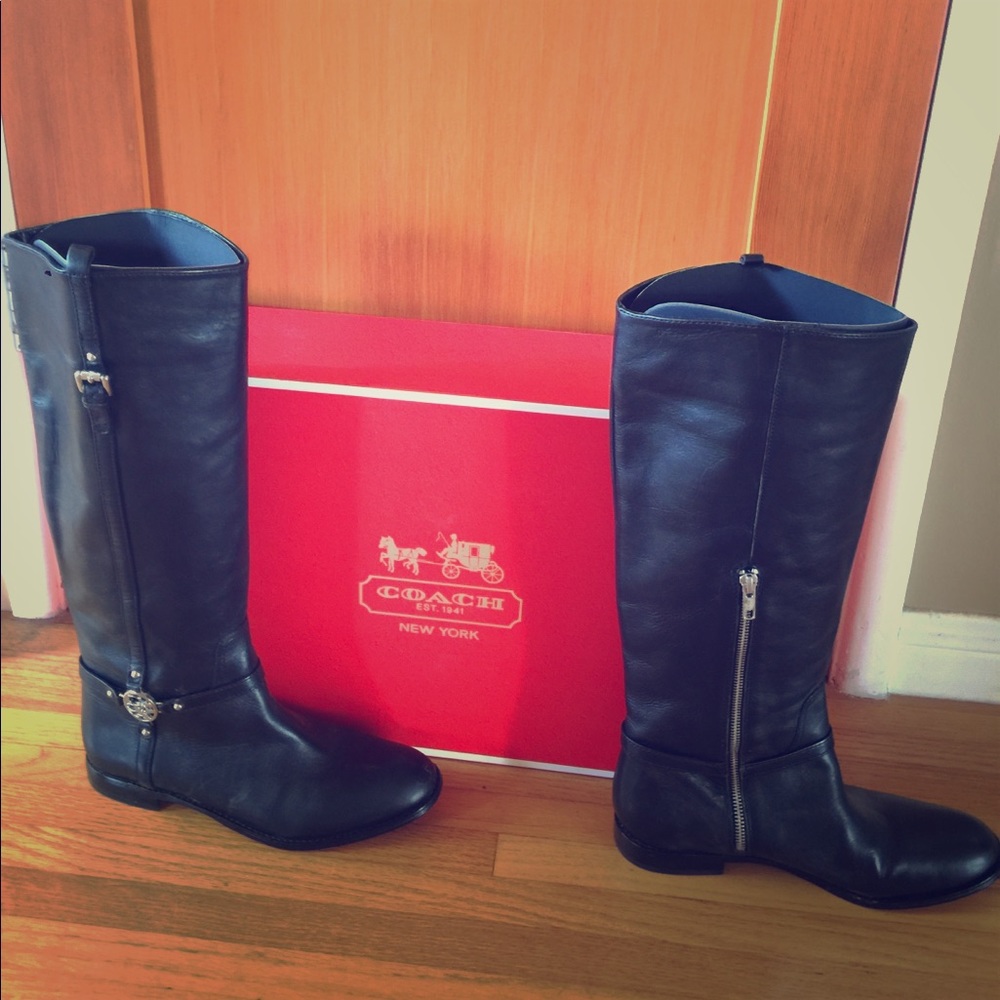 Bulk leather boots COACH